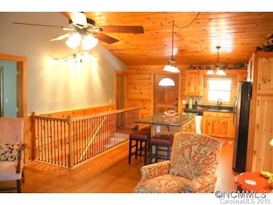 T & G Vaulted Airy