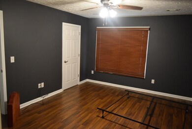 416 Woodrow St, Manchester, TN 37355 - photo 6