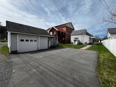 203 Clarion St, Wilcox, PA 15870 - photo 5