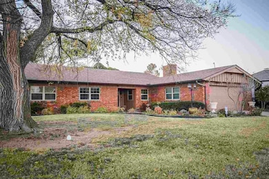 3905 SE Devonshire Dr, Lawton, OK 73501 - photo 2