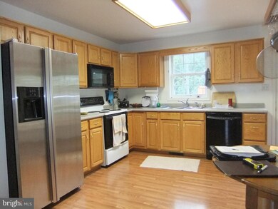 13008 Primrose Ln, Hagerstown, MD 21742 - photo 6