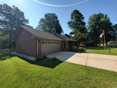 305 N 8th Ave, Piggott, AR 72454 - photo 3