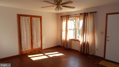 11216 Ascot Cir, Fredericksburg, VA 22407 - photo 7