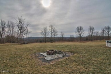 682 Stock Farm Rd, Lake Ariel, PA 18436 - photo 4