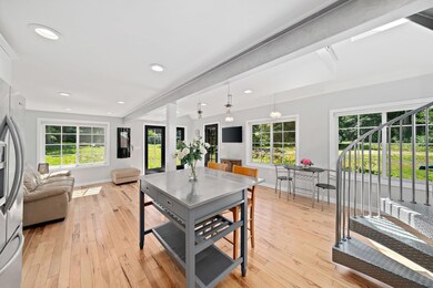8-web-or-mls-A9001900