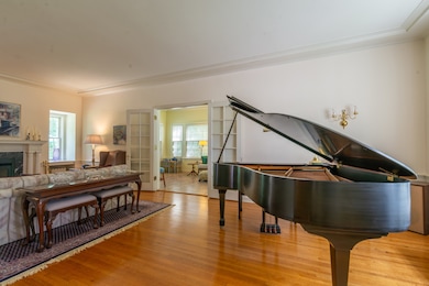 1286 W Stephenson St, Freeport, IL 61032 - photo 3