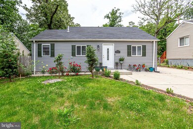 7729 Emerson Rd, Hyattsville, MD 20784 - photo 2