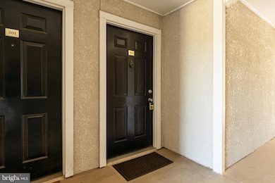 1539 Lincoln Way unit 302, McLean, VA 22102 - photo 5