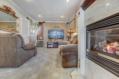 003_Family Room