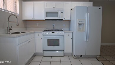 5460 W Palmaire Ave, Glendale, AZ 85301 - photo 6