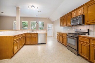 16307 Candlerock Ct, Houston, TX 77095 - photo 4