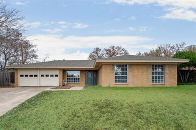 1125 Shady Elm Ct, Bedford, TX 76021 - photo 2