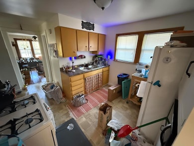 8751 W Maple St, West Allis, WI 53214 - photo 4