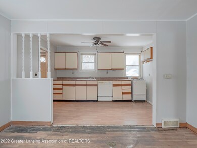 541_E_Howe_Ave_019-HDR