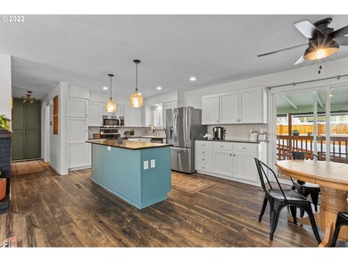 3540 Royal Crest Dr E, the Dalles, OR 97058 - photo 6