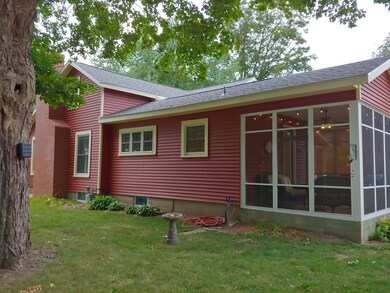 218 W Cherry St, Wayland, MI 49348 - photo 3