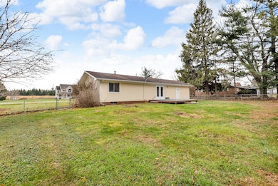 1024 Maple Grove Rd, Jackson, MI 49201 - photo 4