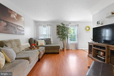 1006 Balsam Ln, Sykesville, MD 21784 - photo 3