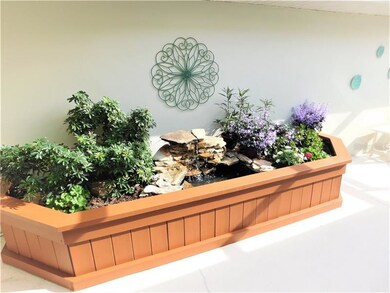 Lanai Feature 