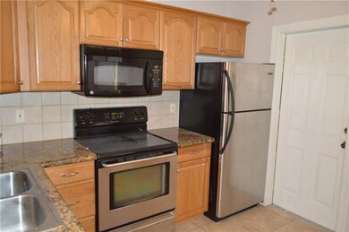 7609 Tamarac Island Cir unit 7609, Tamarac, FL 33321 - photo 2