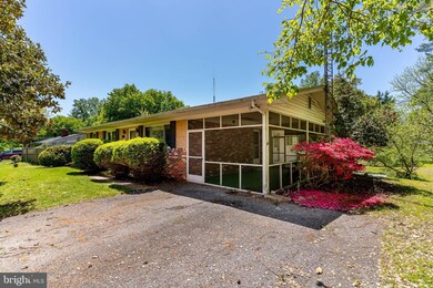 5710 Avondale Dr, Bowie, MD 20715 - photo 3