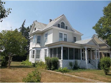 Facade/Exterior Front