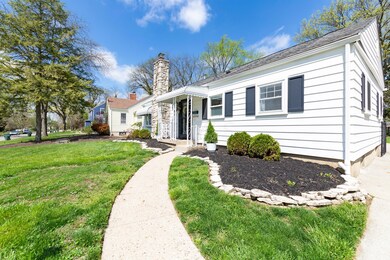 638 Garden Rd, Columbus, OH 43214 - photo 2