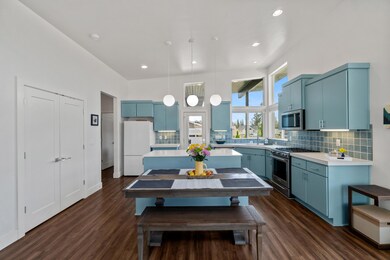 Kitchen Island