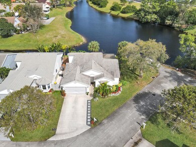 2875 Norway Pine Ln, Lake Worth, FL 33462 - photo 4