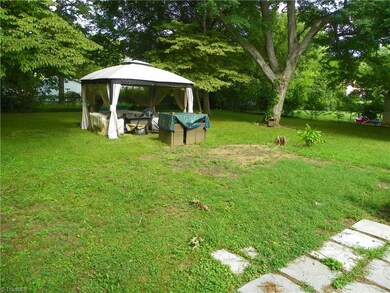 Back Fenced Yard