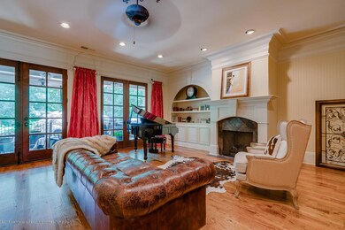 1868-Notting-Hill-snapsold-screen-180667