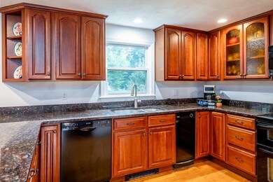 98 Donald Tennant Cir, North Attleboro, MA 02760 - photo 5