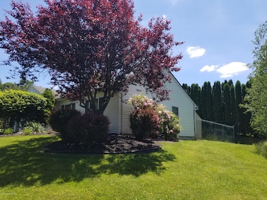 4 Stream View Ct, Mountain Top, PA 18707 - photo 3