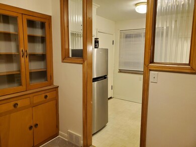 55 DR to Kitchen