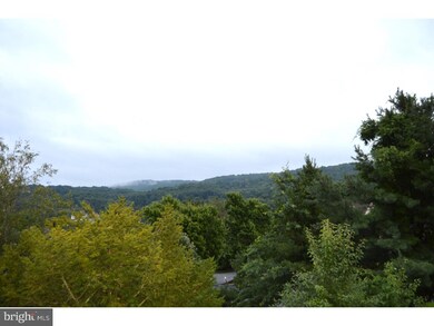 102 Pear St, Mohnton, PA 19540 - photo 5