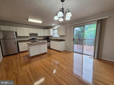 9326 Steeple Ct, Laurel, MD 20723 - photo 5