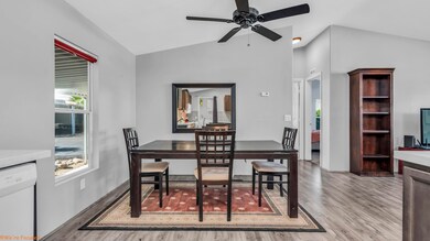 24 Lazy b Dr, Palm Desert, CA 92260 - photo 5