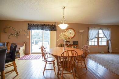 2807 W 3rd St, Cedar Falls, IA 50613 - photo 6