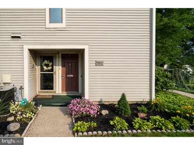 502 Independence Dr, Harleysville, PA 19438 - photo 2