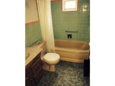 Full Bath. Bathroom