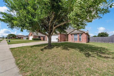 771 Tolleson Dr, Celina, TX 75009 - photo 4