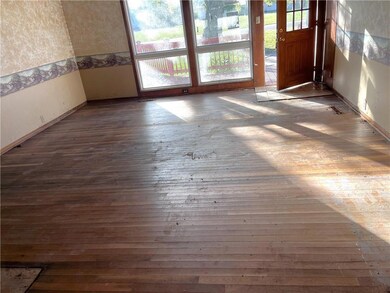 420 S 8th St, Breckenridge, MO 64625 - photo 7