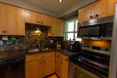 11440 Blackwell Rd, Central Point, OR 97502 - photo 6