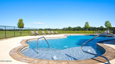 5 Preserve Pool
