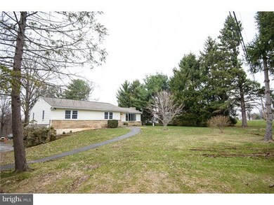 27 Schoolhouse Rd, Sellersville, PA 18960 - photo 2