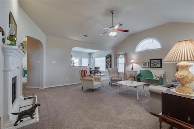 Open Living area has lots of room!