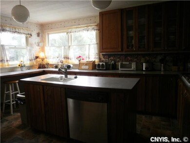 Kitchen Bright and airy kitchen