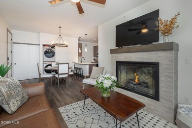Condo Fraser