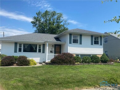 140 Lester Ave, Findlay, OH 45840 - photo 2