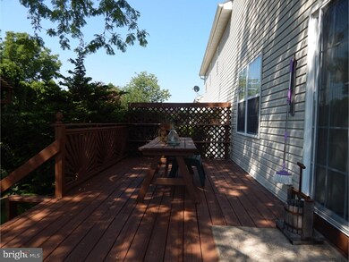 1023 Whitford Dr, Reading, PA 19605 - photo 3